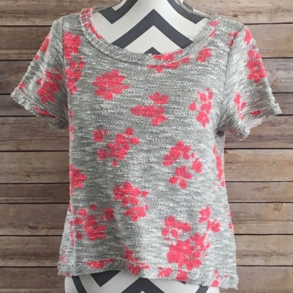 Anthropologie Tops - Postmark Anthropologie Gray Pink Floral Top Medium